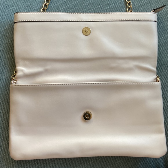 Pale pink Aldo shoulder bag with 2 pockets. - Picture 3 of 4